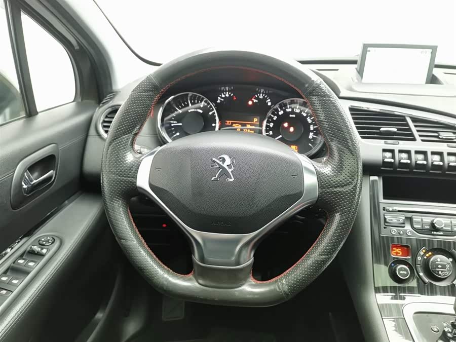Peugeot 3008 2013 car image #12
