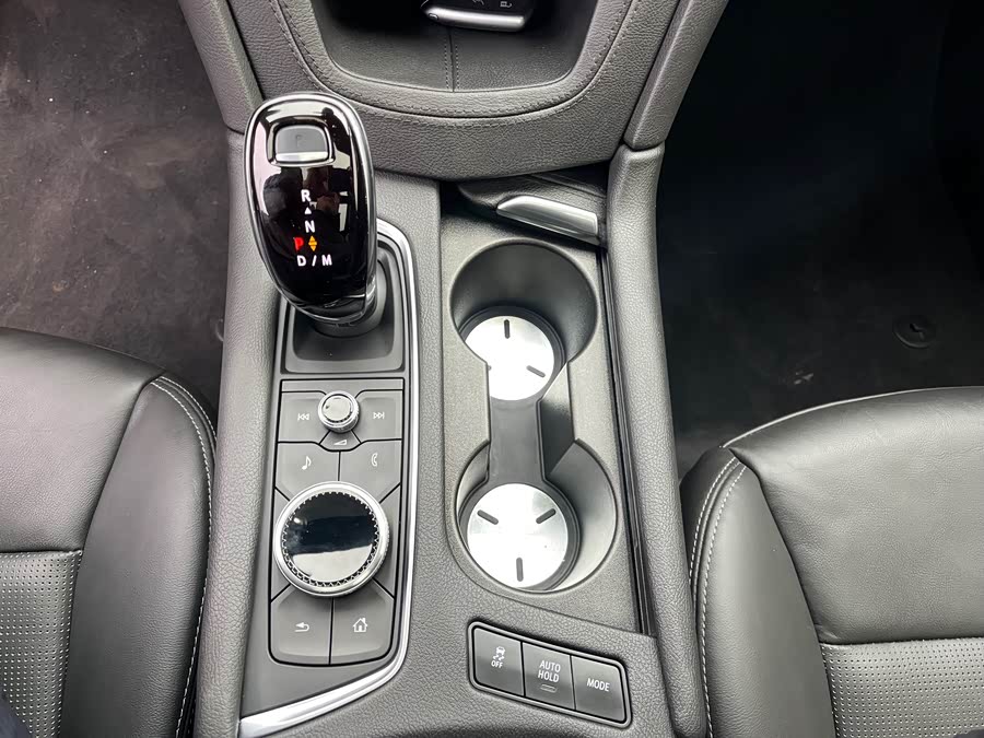 2024 car image #12