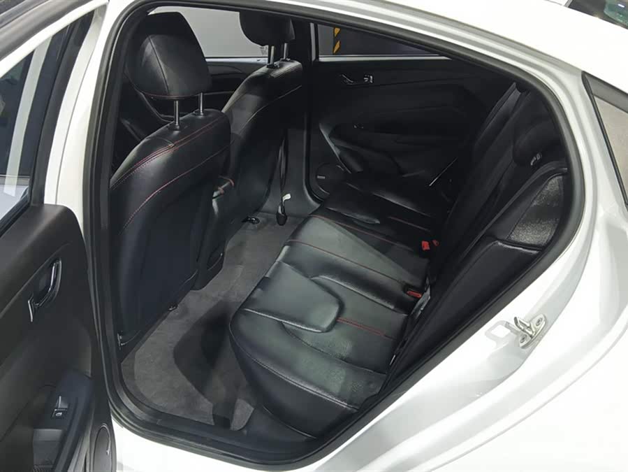 Chery 2018 car image #12