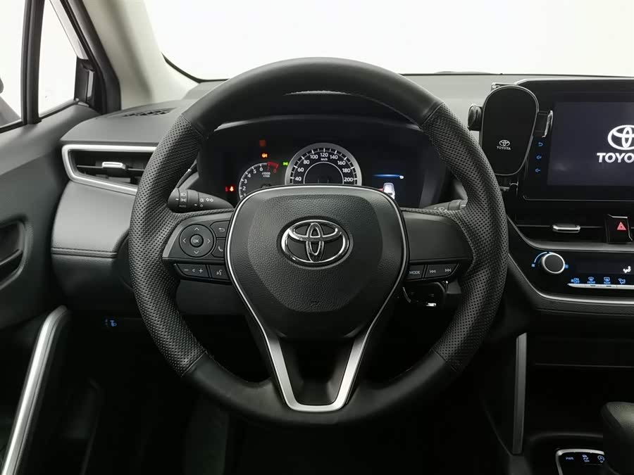 Toyota Frontlander 2023 car image #12