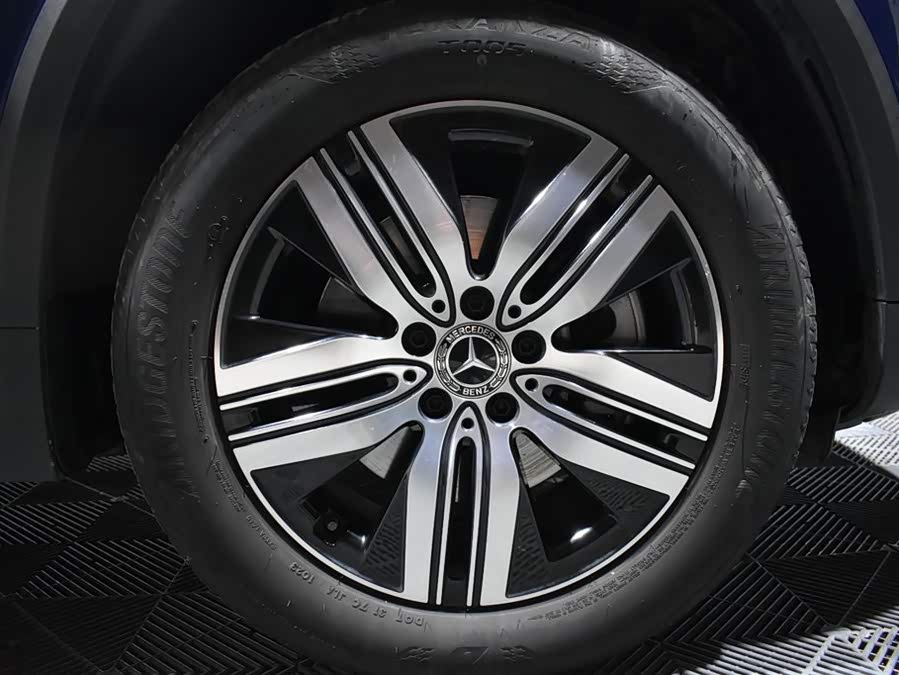 Mercedes-Benz EQA Class 2024 immagine di auto #12