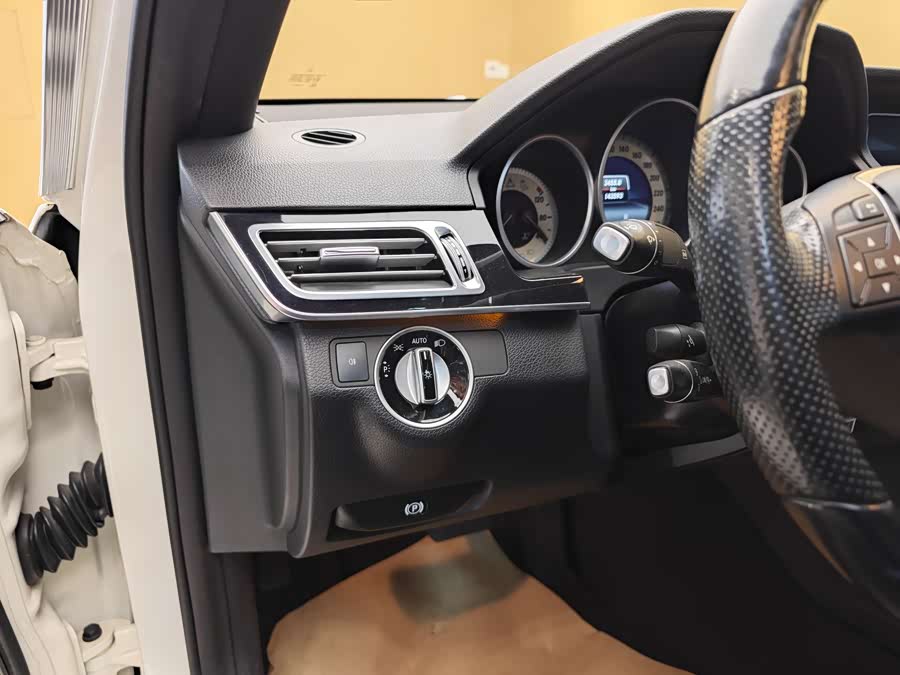 Mercedes-Benz E Class 2015 #12 Mercedes-Benz E Class 2015 car image #12