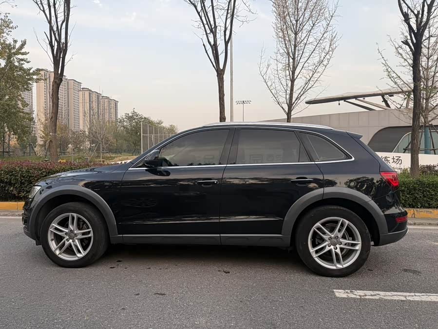 Audi Q5 2018 صورة سيارة #12