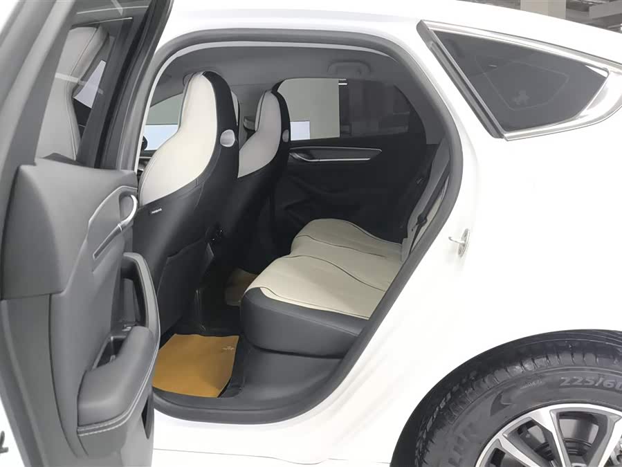 BYD Destroyer 05 2025 #12 BYD Destroyer 05 2025 car image #12