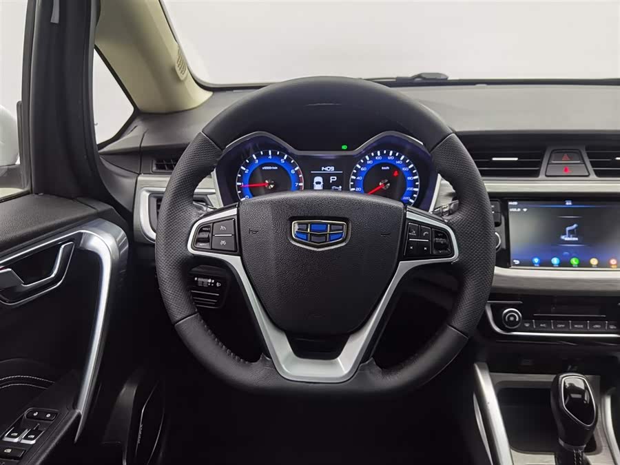 Vision X3 2018 car image #12
