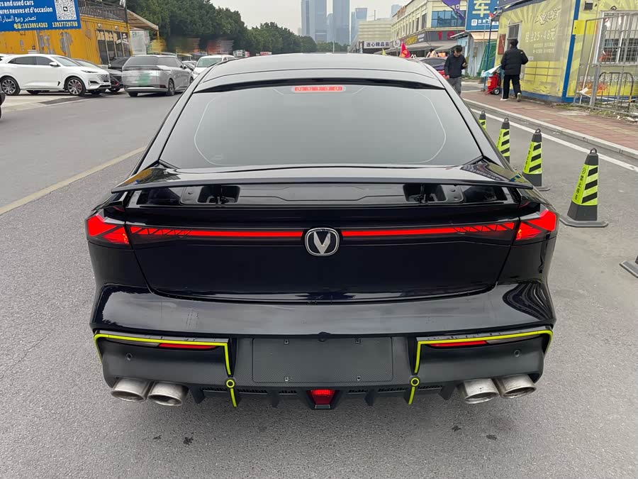Changan UNI-V 2022 car image #12