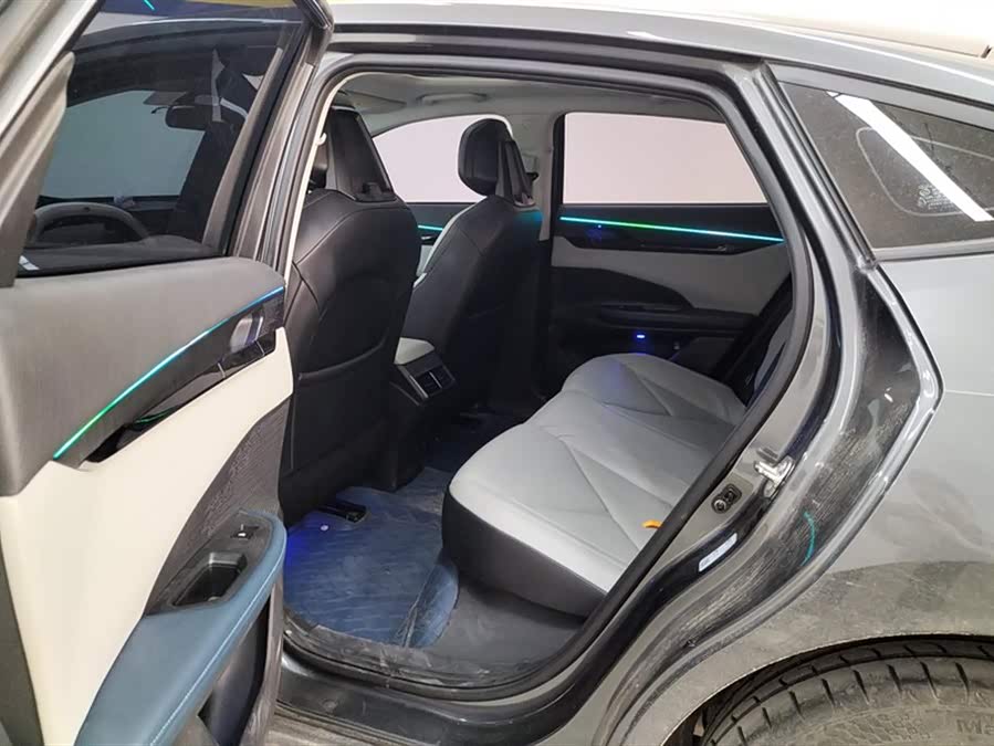 Changan UNI-V iDD 2023 car image #12