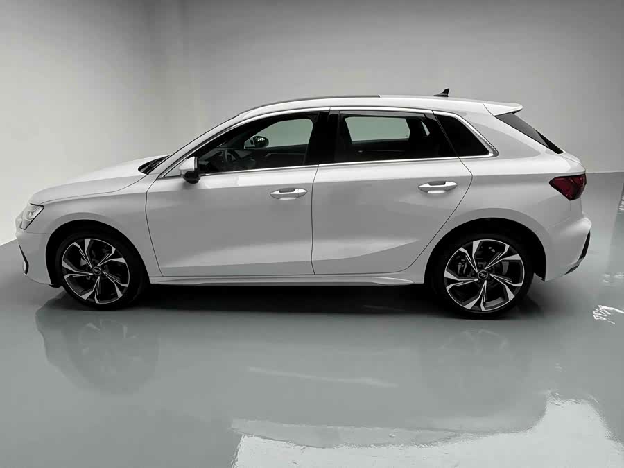 Audi A3 2025 car image #12