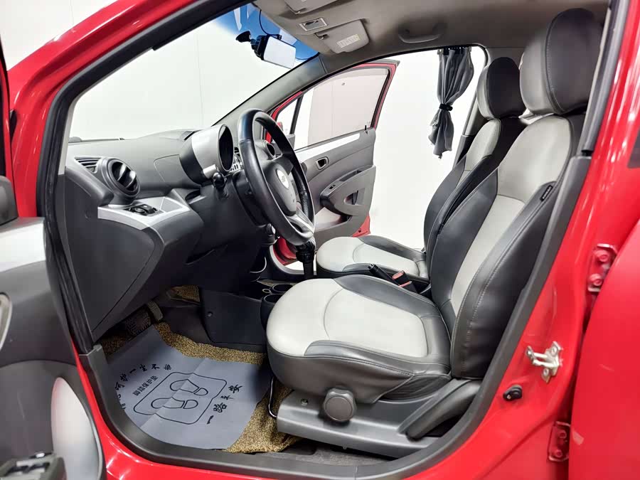 Chevrolet Spark 2011 car image #12