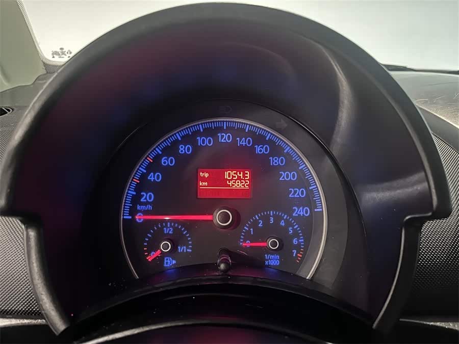 Volkswagen Beetle 2008 immagine di auto #12