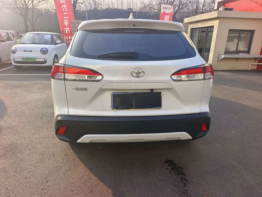 Toyota Corolla Cross 2023 immagine di auto #12