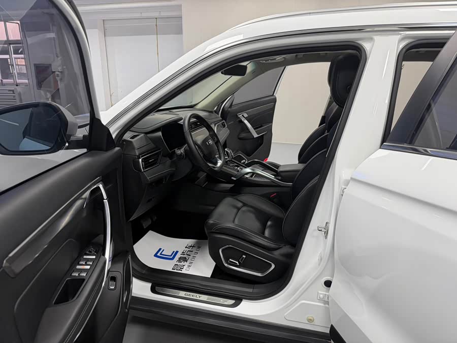 GEELY Boyue 2020 car image #12