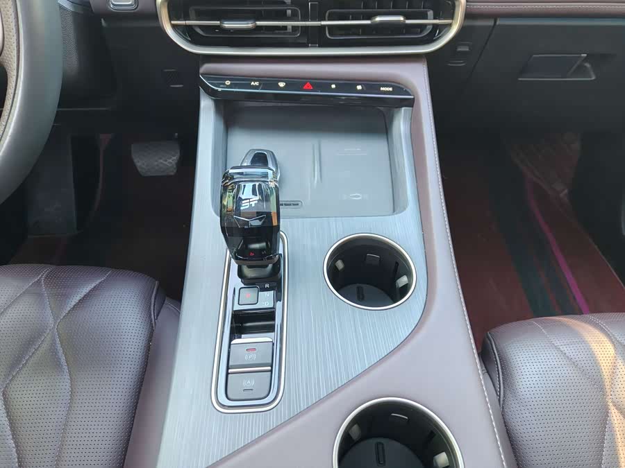 Jetour X90 PRO 2024 car image #12