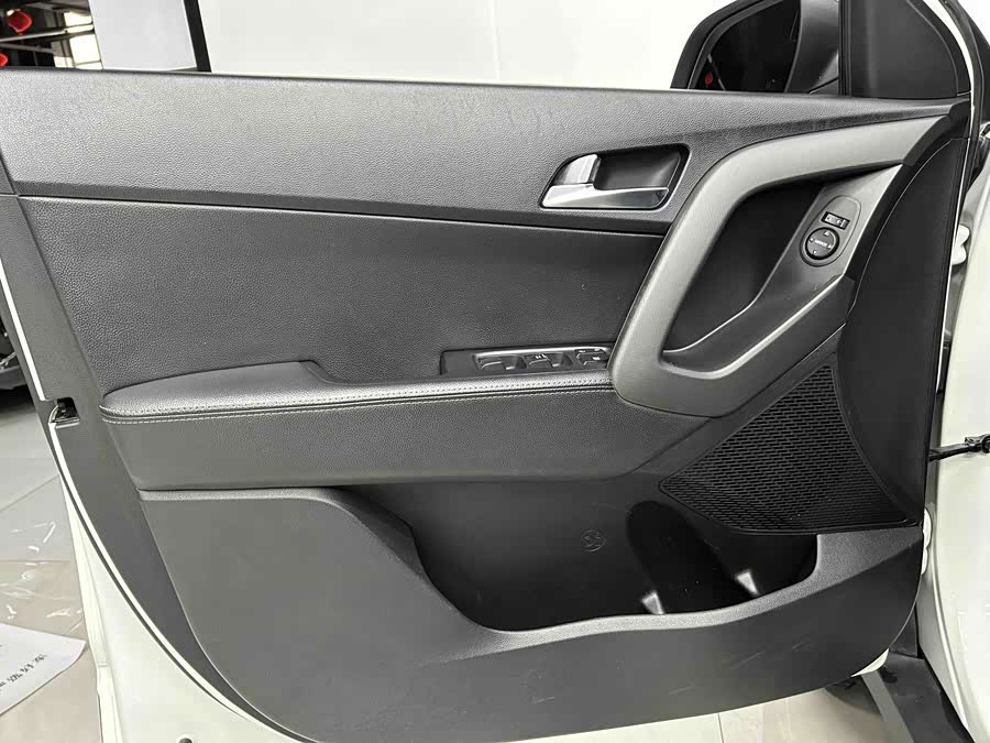 Hyundai ix25 2019 #12 Hyundai ix25 2019 car image #12