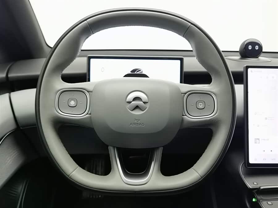 NIO ET5 2023 car image #12