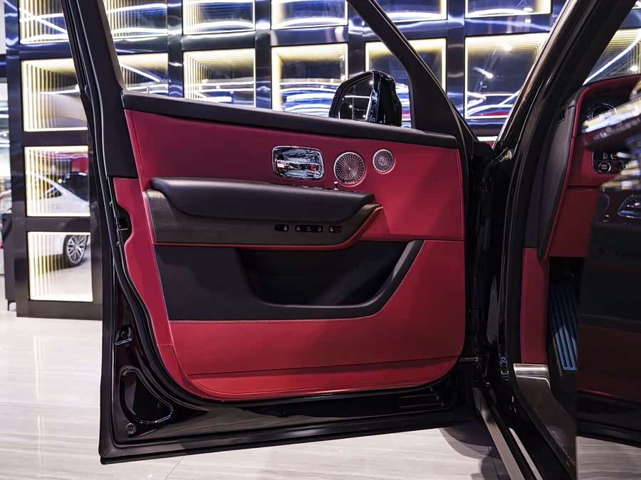 劳斯莱斯 库里南 2019 汽车图片 #12