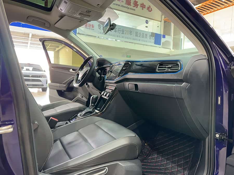 T-Roc 2020 car image #12