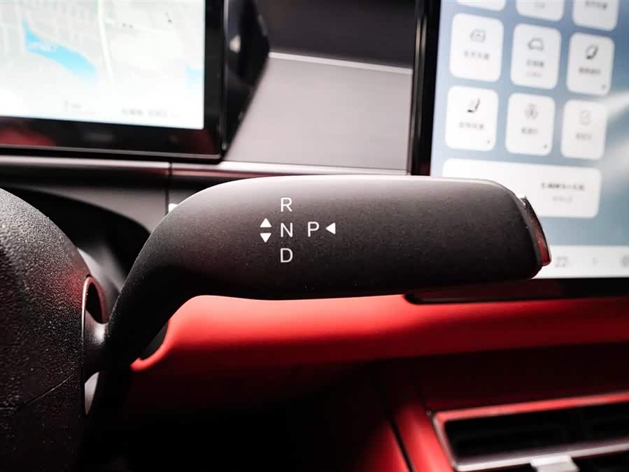 BYD Tang L 2025 immagine di auto #12