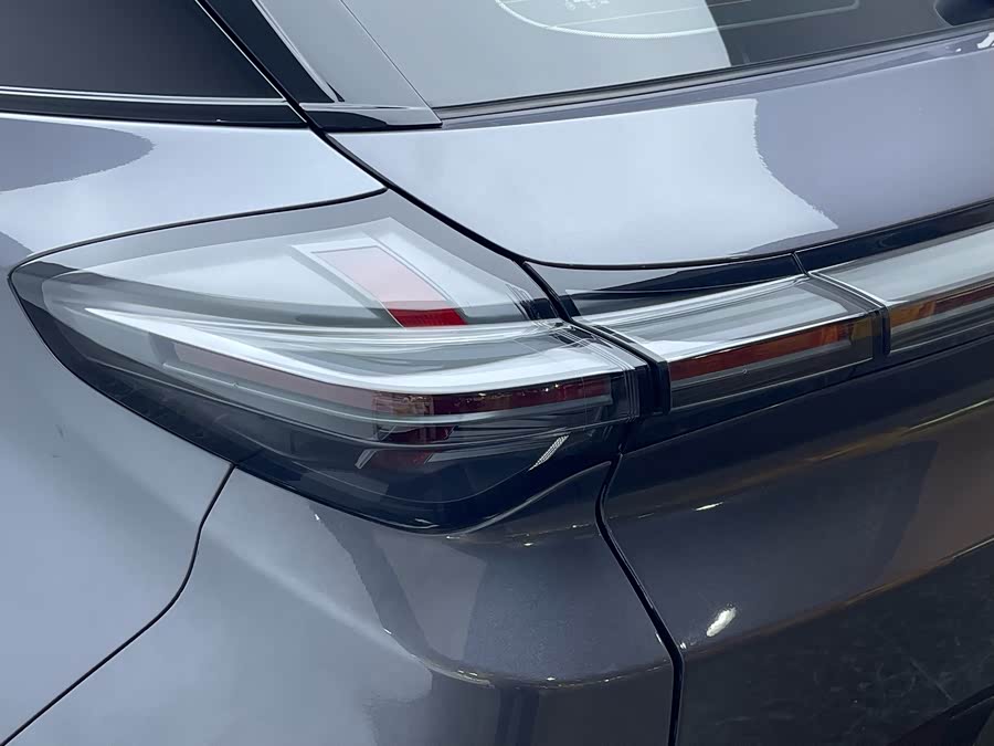 哪吒汽车 哪吒X 2024 汽车图片 #12