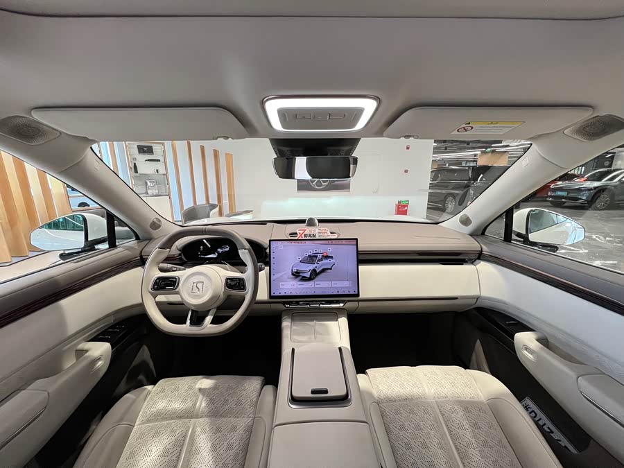 Zeekr 7X 2024 car image #12
