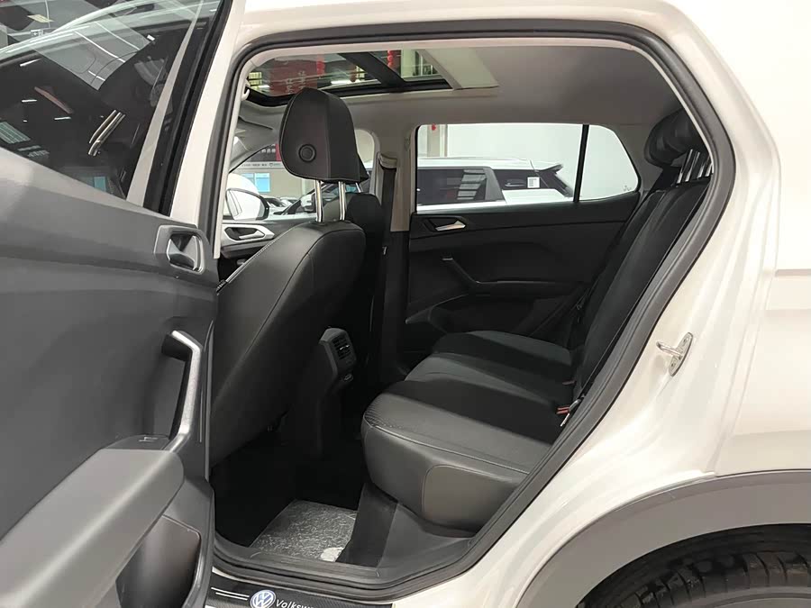 Volkswagen Tacqua 2022 car image #12