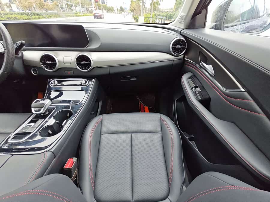 Forthing T5 EVO 2021 car image #12