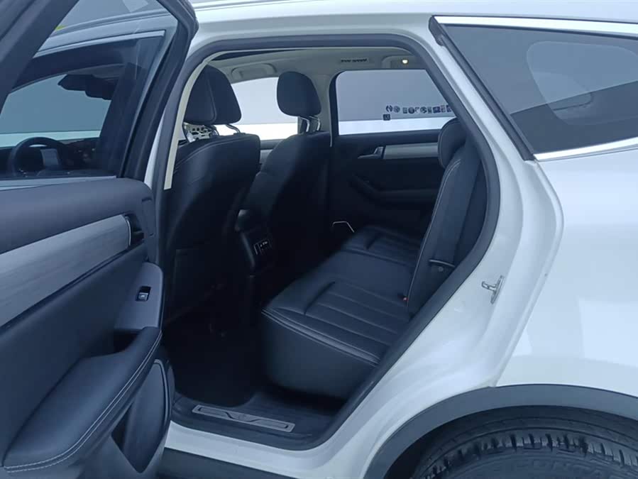 BYD Tang 2019 #12 BYD Tang 2019 car image #12