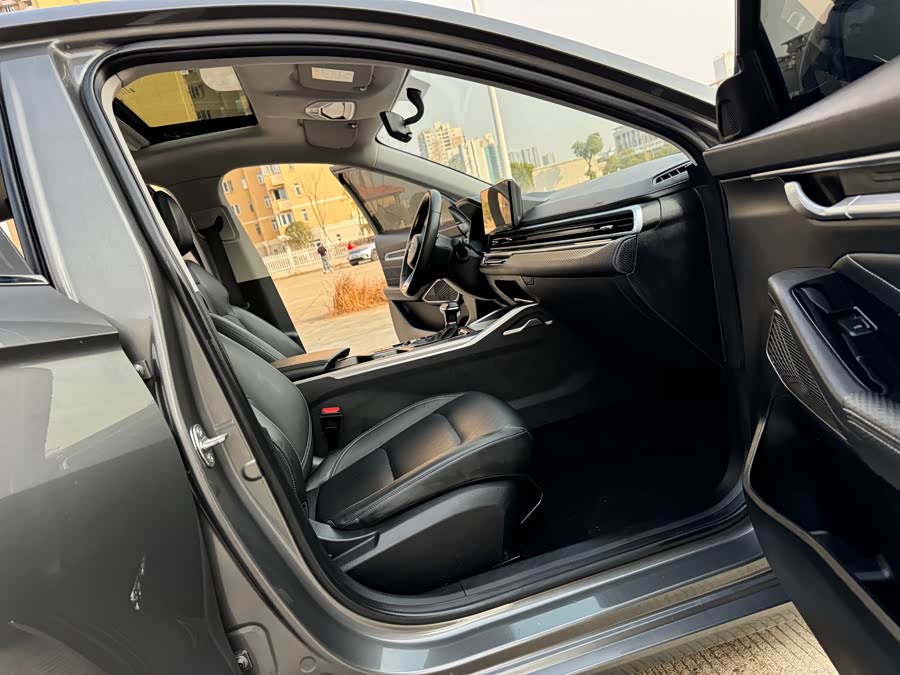 GEELY Emgrand 2022 #12 GEELY Emgrand 2022 car image #12
