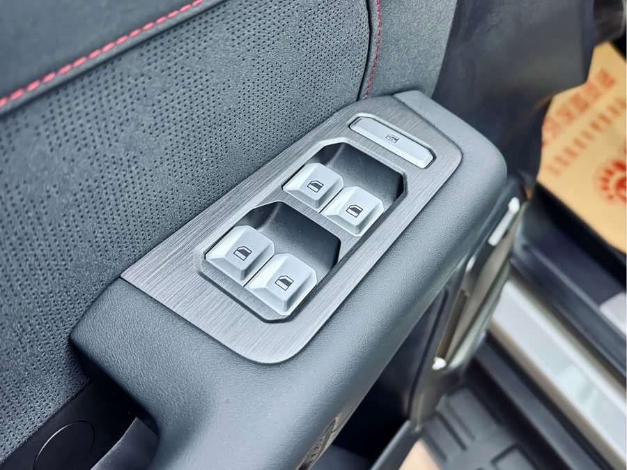 Jetour Traveller 2023 car image #12