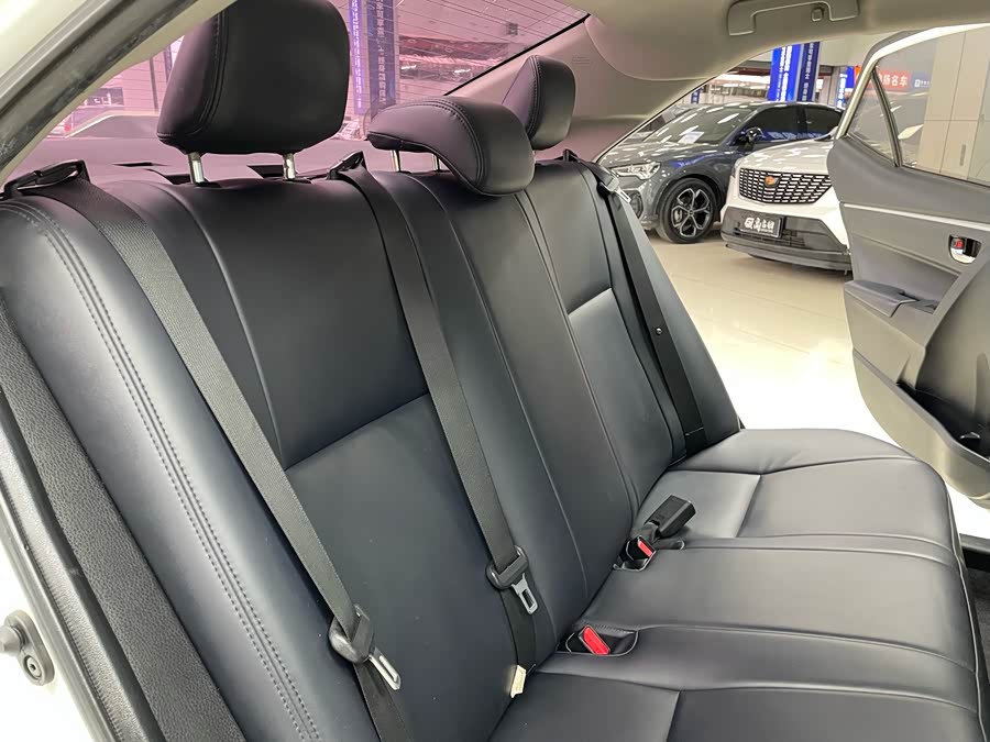 Toyota Corolla 2018 #12 Toyota Corolla 2018 car image #12