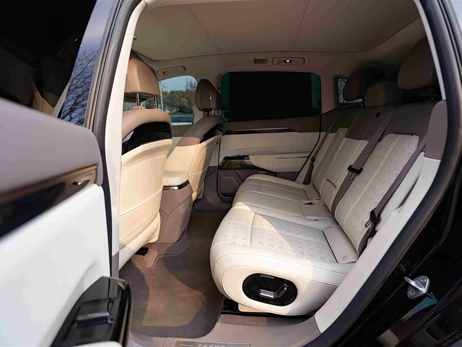 极氪 极氪7X 2025 汽车图片 #12