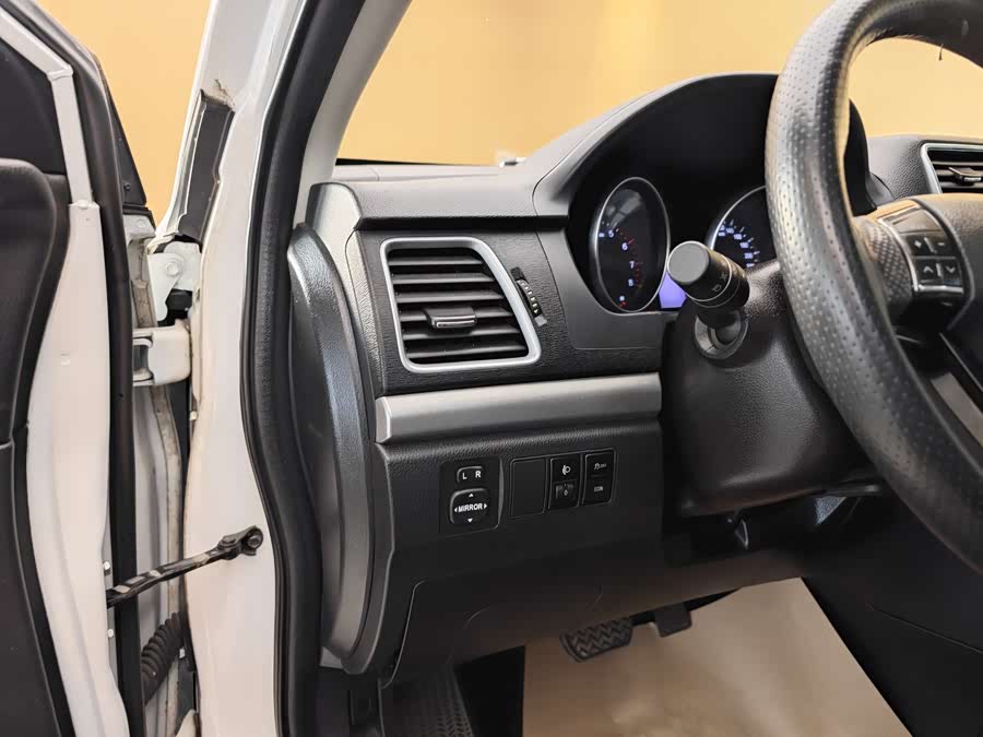 Haval M6 2020 #12 Haval M6 2020 car image #12