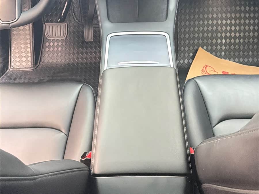 Tesla Model Y 2022 #12 Tesla Model Y 2022 car image #12