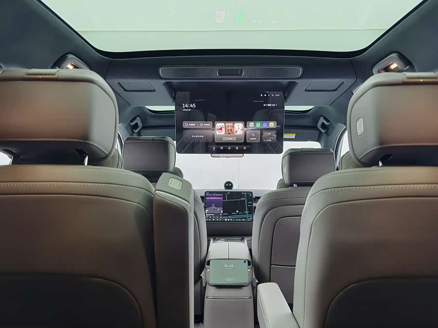 NIO ES8 2025 #12 NIO ES8 2025 car image #12