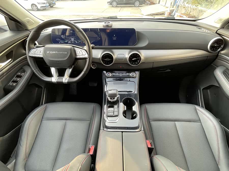 Forthing T5 EVO 2021 car image #12