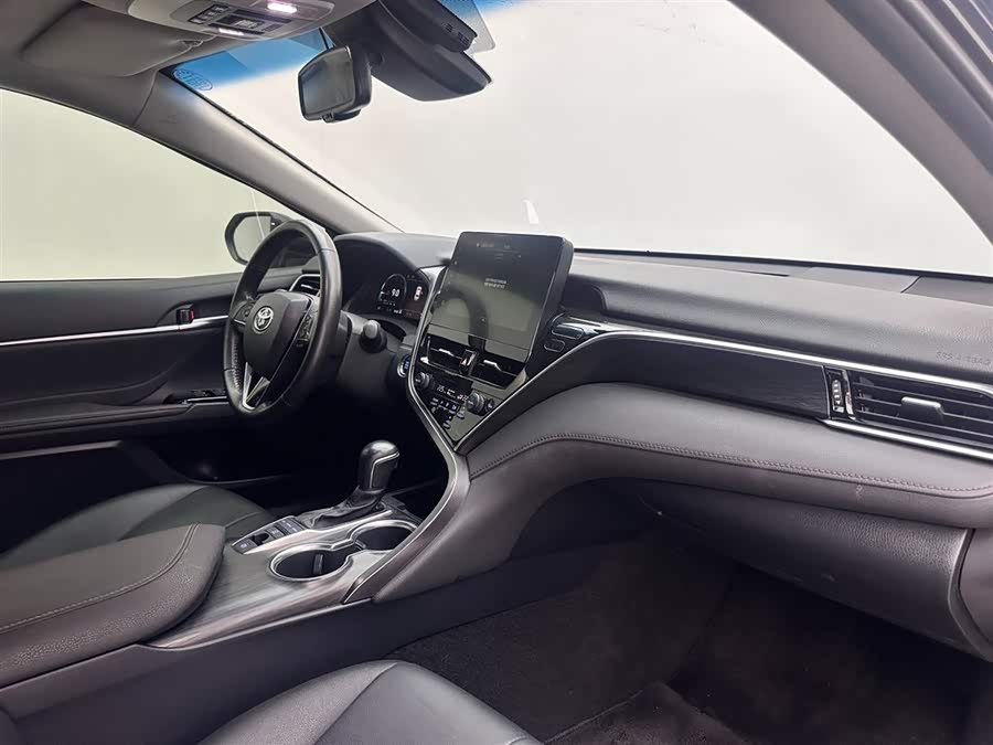 Toyota Camry 2021 #12 Toyota Camry 2021 car image #12