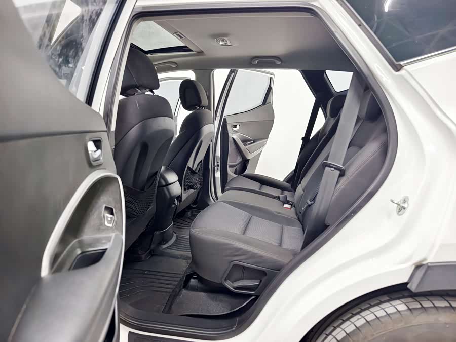 Hyundai Santa Fe 2013 #12 Hyundai Santa Fe 2013 car image #12