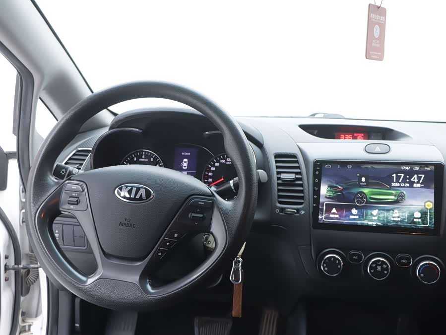 Kia K3 2015 #12 Kia K3 2015 car image #12