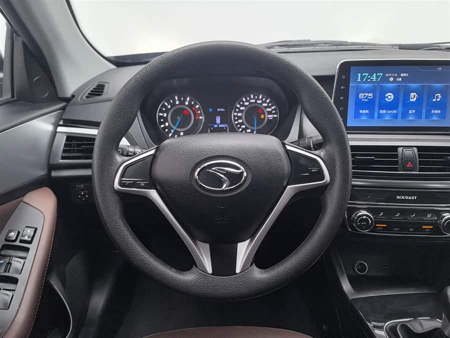 Soueast A5 Wing Dance 2019 car image #12