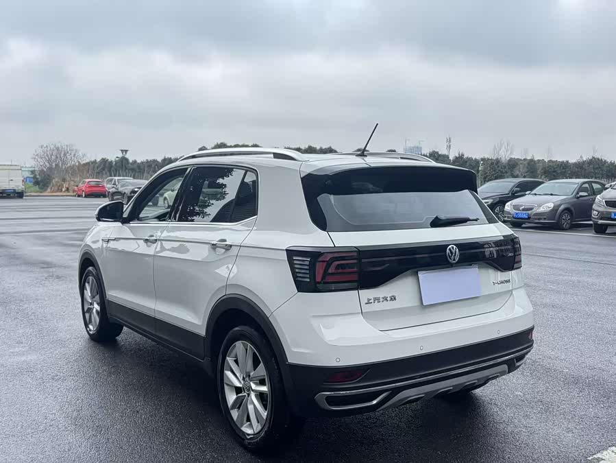 Volkswagen T-Cross 2020 #12 Volkswagen T-Cross 2020 car image #12