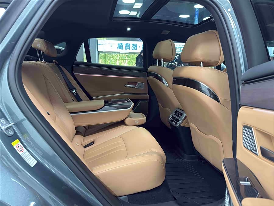 BYD HanL 2025 car image #12