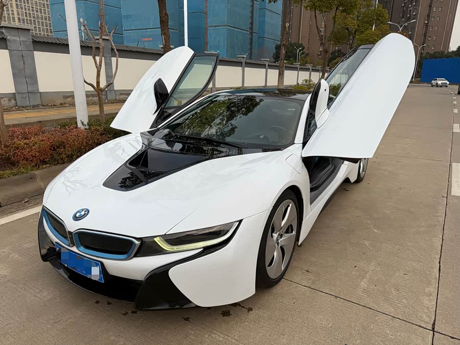 BMW i8 2016 car image #12