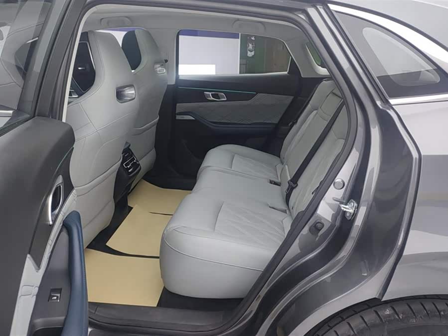 Changan UNI-K iDD 2023 car image #12