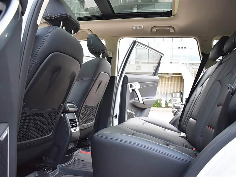 GEELY Boyue 2019 car image #12