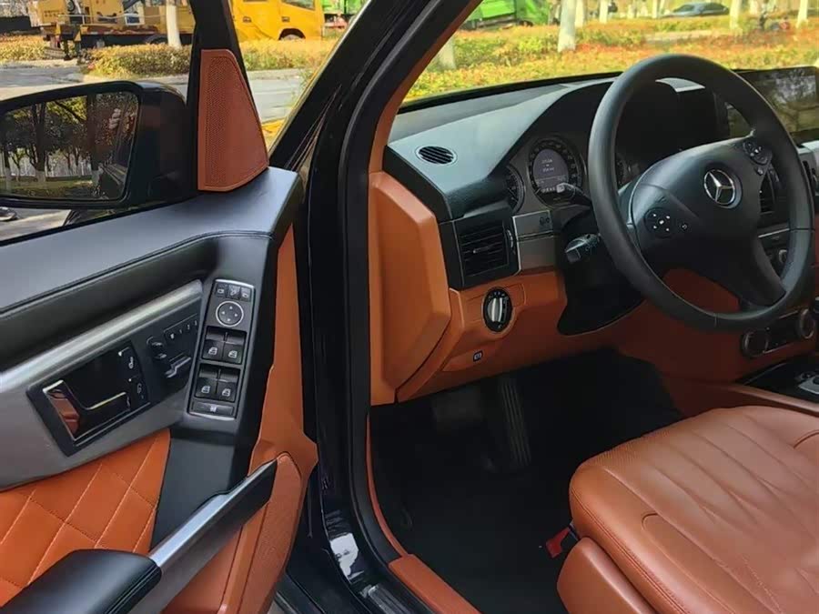 Mercedes-Benz GLK Class (Imported) 2010 car image #12