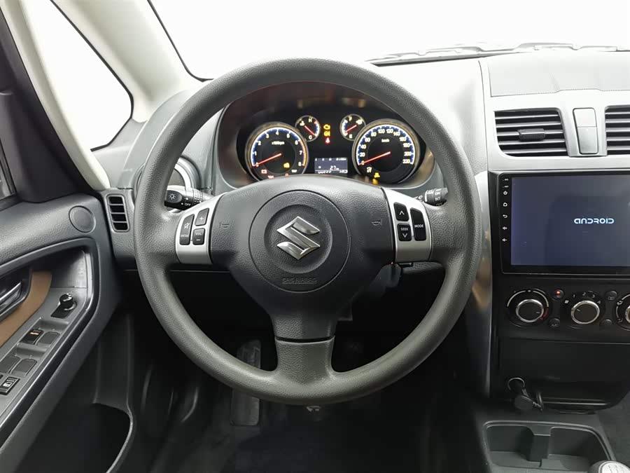 铃木 天语 SX4 2017 汽车图片 #12