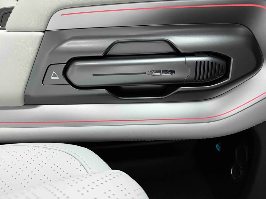 FangChengBao Tiger 3 2025 car image #12