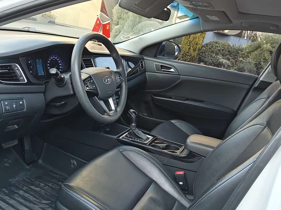 Hyundai Mistra 2014 immagine di auto #12