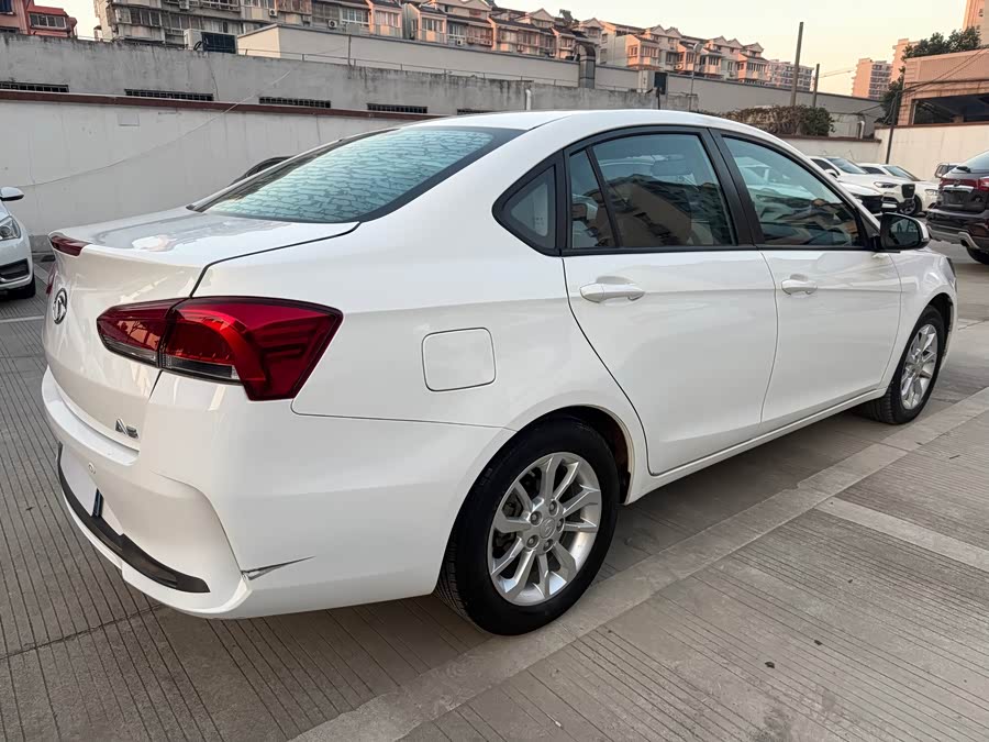 Soueast 2019 #12 Soueast 2019 car image #12
