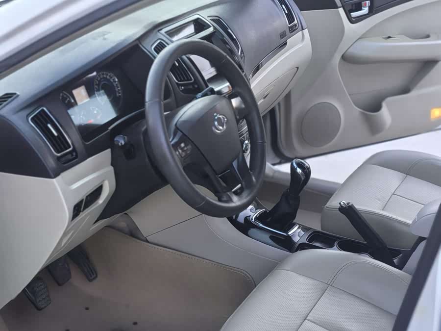 GEELY GC7 2013 car image #12